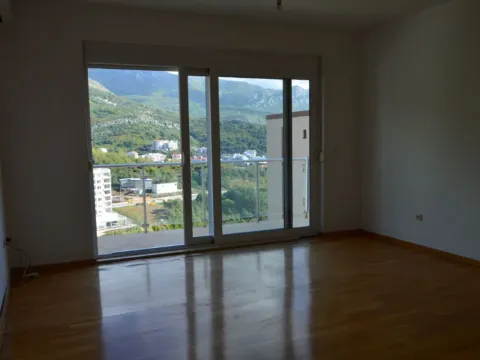 Sale, two bedroom apartment, 72m², Bečići, Budva - image 5