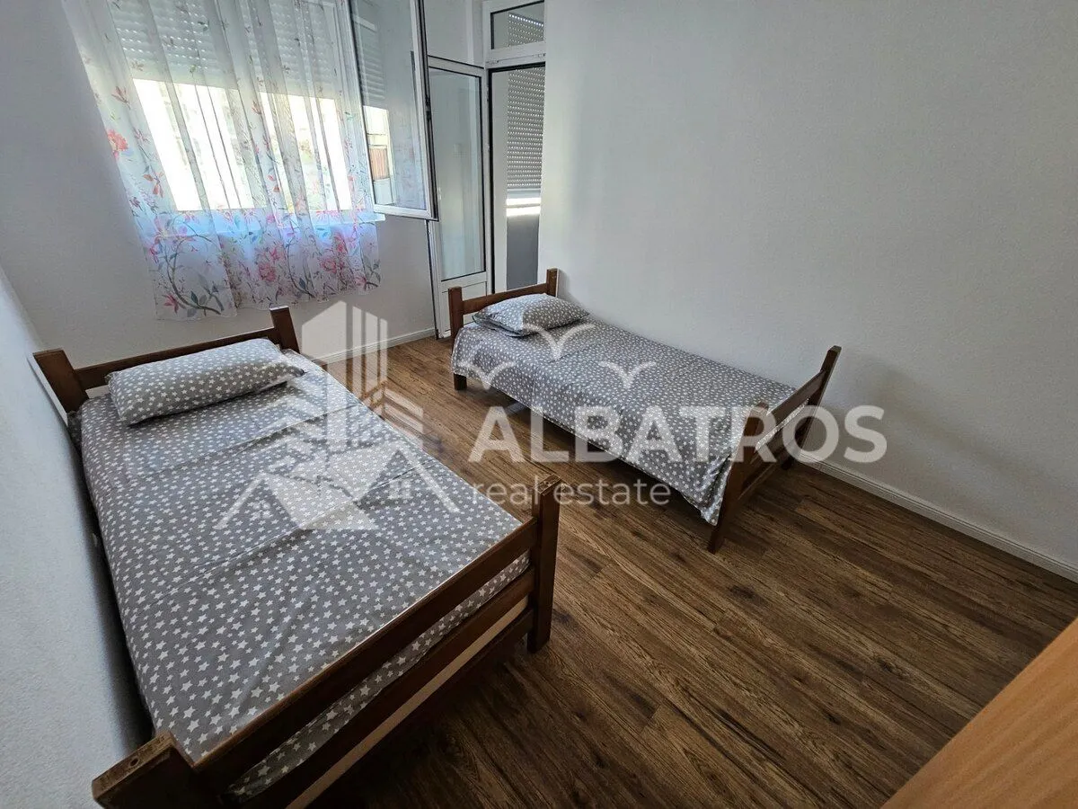 Rent, two bedroom apartment, 622m², Centar, Bar