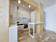 Rent, two bedroom apartment, 87m², Tree cane, Budva - image 2