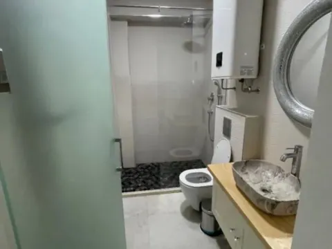 Izdavanje, dvosoban stan, 75m², Đenovići, Herceg Novi - image 3