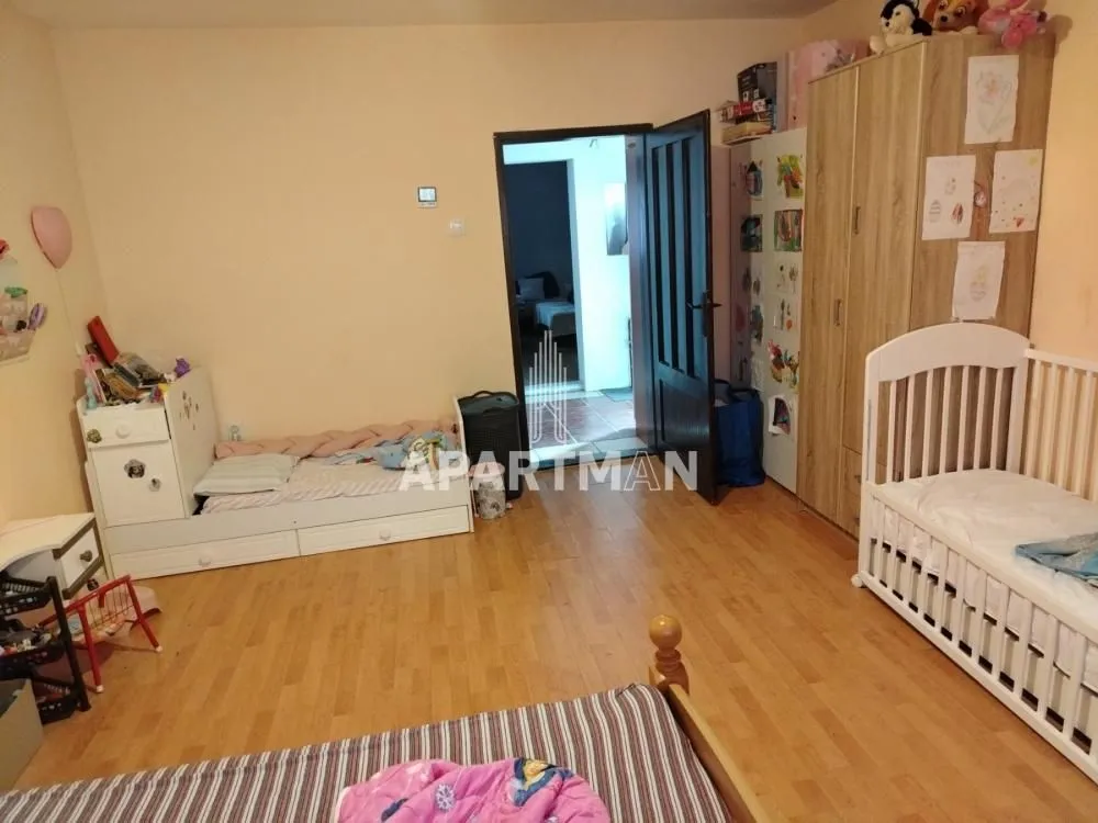 Prodaja, kuća, 371m², Jakovo, Surčin