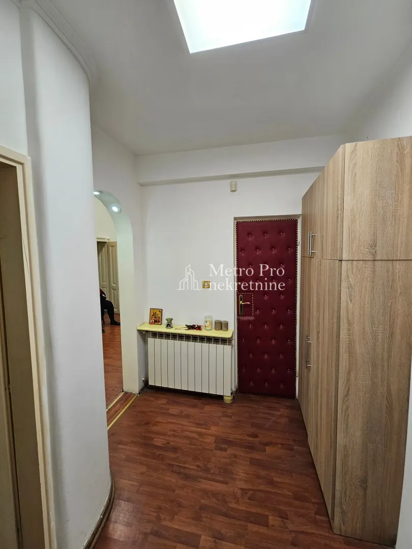 Prodaja, trosoban stan, 57m², Slavija, Vračar Sve Podlokacije