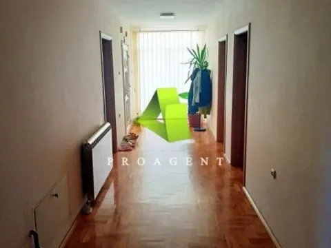 Prodaja, kuća, 270m², Palilula, Niš - image 7