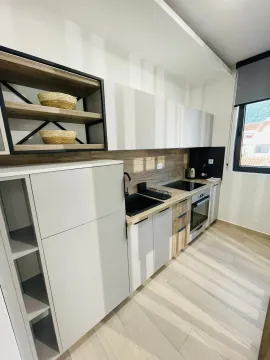 Rent, one bedroom apartment, 55m², Budva, Crna Gora - image 4