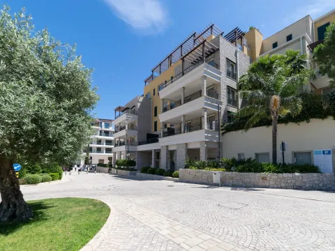 Prodaja, jednosoban stan, 88m², Portonovi, Herceg Novi - image 14