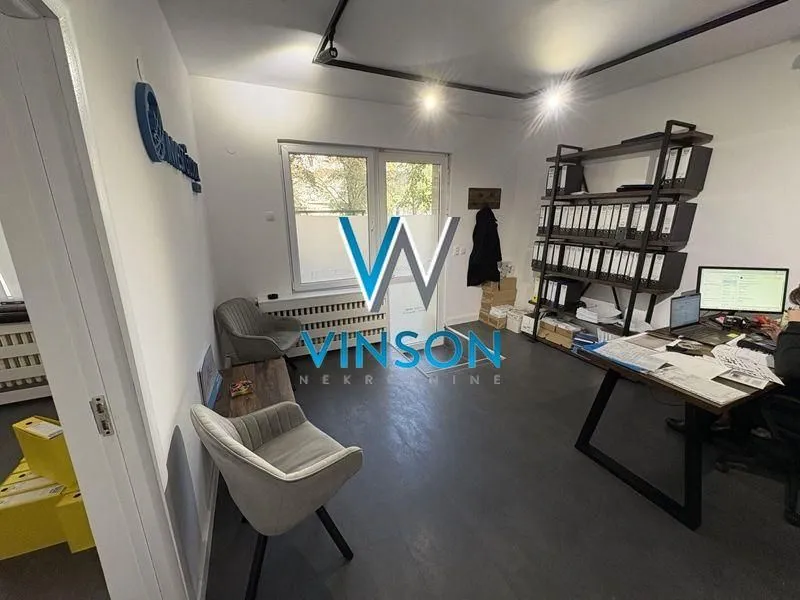 Izdavanje, poslovni prostor, 115m², Centar, Novi Sad