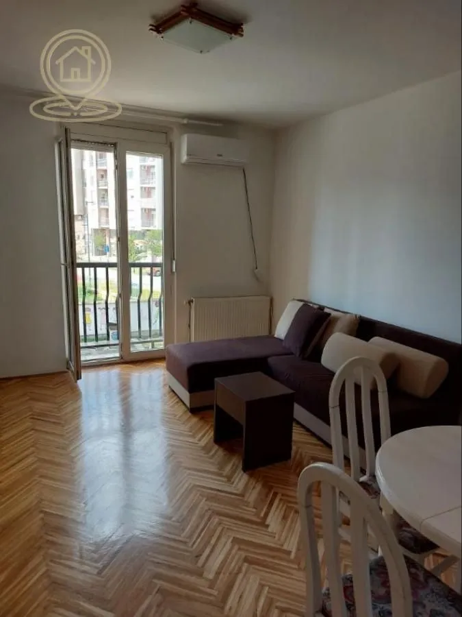 Izdavanje, garsonjera, 34m², Kej, Novi Sad Sve Podlokacije
