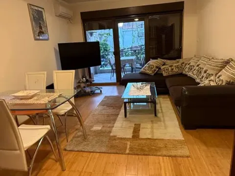Izdavanje, dvosoban stan, 68m², Podmaine, Budva - image 10