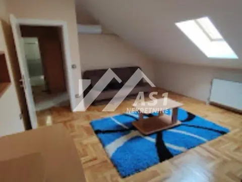 Izdavanje, četvorosoban stan, 112m², Železnička Stanica, Novi Sad Sve Podlokacije - image 5