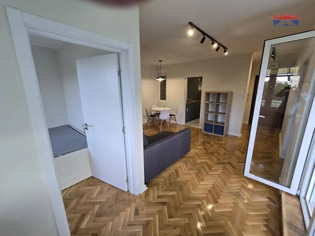 Izdavanje, dvosoban stan, 53m², Grbavica, Novi Sad Sve Podlokacije
