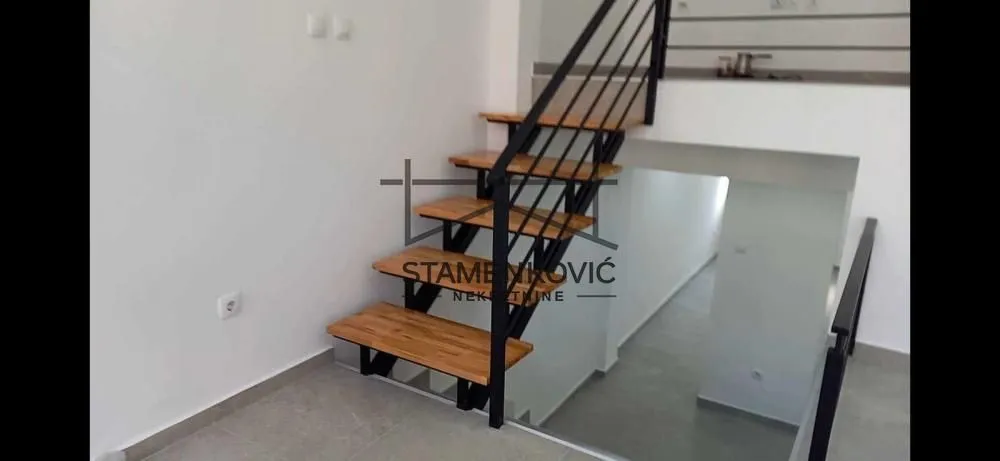 Sale, office space, 82m², Veternik, Novi Sad Sve Podlokacije