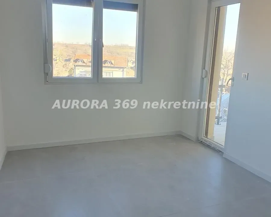 Prodaja, dvosoban stan, 53m², Irig, Srbija