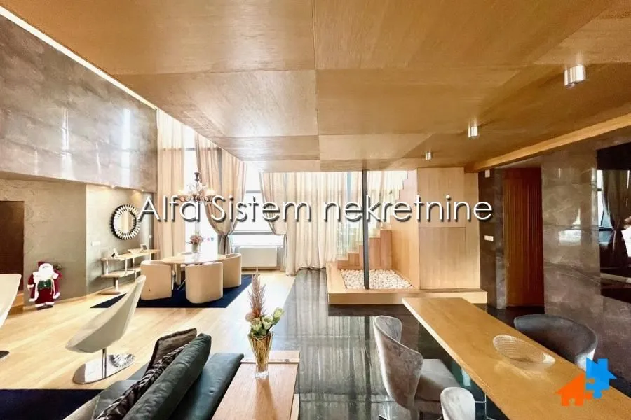 Izdavanje, dvosoban stan, 209m², Kalenić Pijaca, Vračar Sve Podlokacije