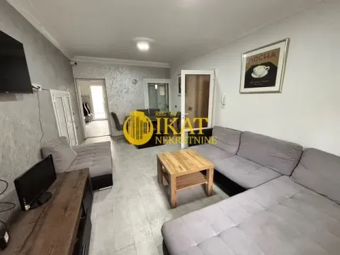 Rent, house, 22m², Zemun Centar, Zemun Sve Podlokacije - image 3