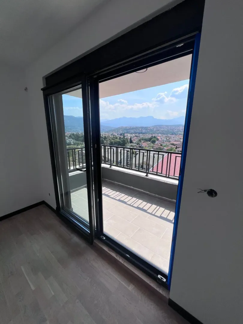 Prodaja, dvosoban stan, 89m², Gorica C, Podgorica