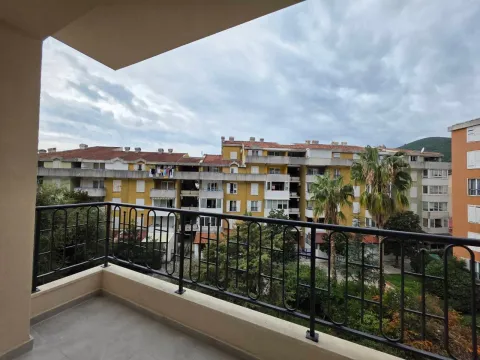 Sale, one bedroom apartment, 40m², Budva, Crna Gora - image 17
