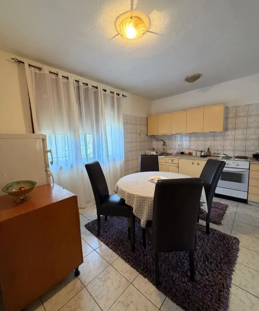 Rent, two bedroom apartment, 90m², Stari Aerodrom, Podgorica