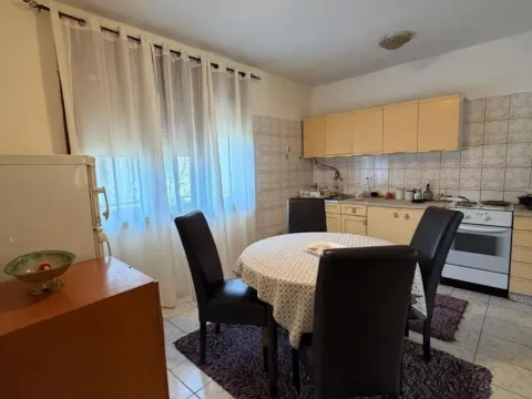 Rent, two bedroom apartment, 90m², Stari Aerodrom, Podgorica - image 3
