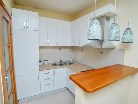 Izdavanje, jednosoban stan, 58m², Centar, Bar - image 8