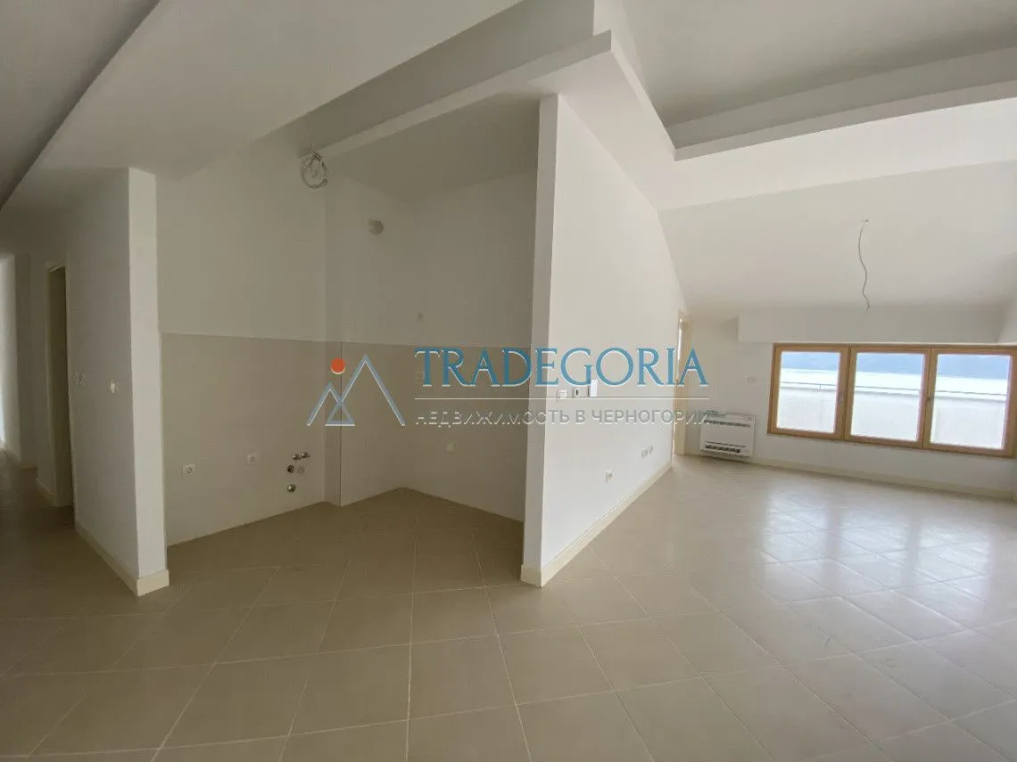 Prodaja, dvosoban stan, 120m², Dobrota, Kotor