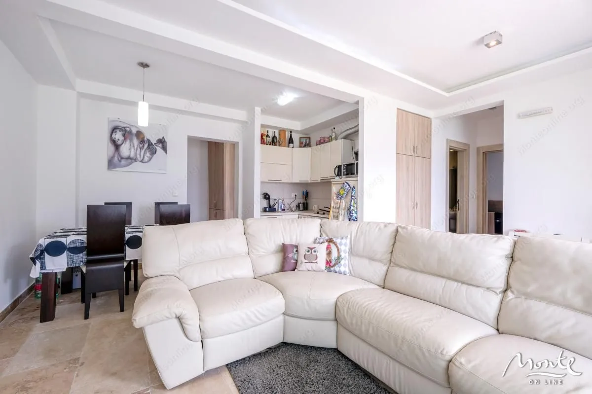 Prodaja, dvosoban stan, 68m², Kostanjica, Kotor