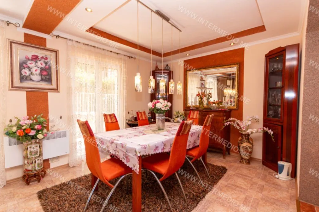 Prodaja, kuća, 181m², Kumbor, Herceg Novi