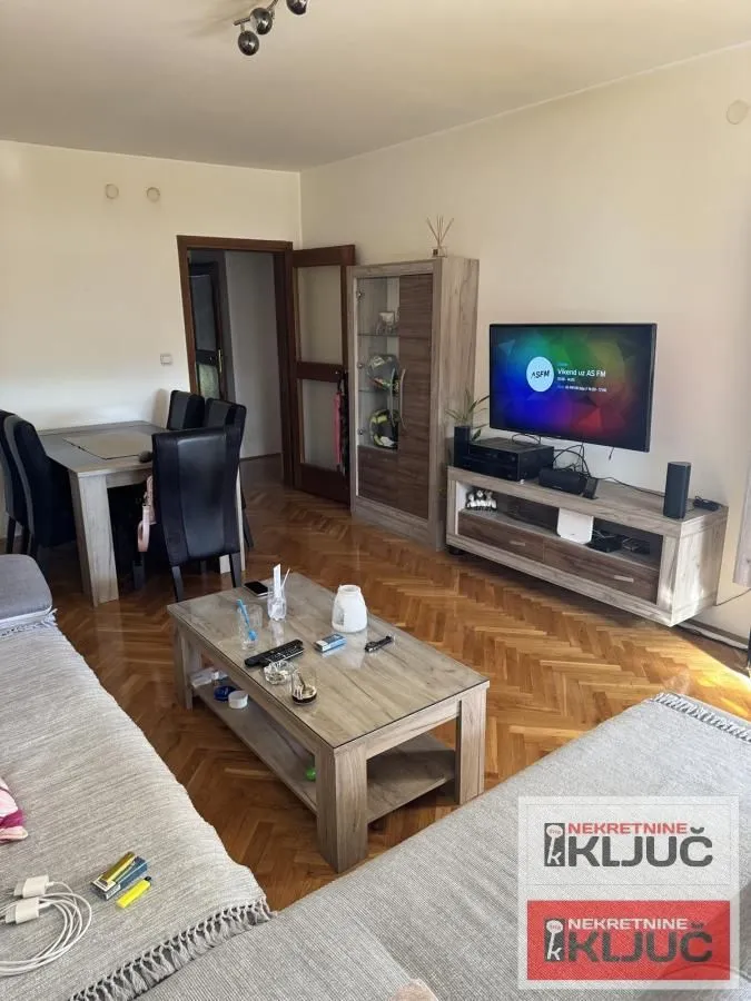Prodaja, dvosoban stan, 73m², Novo naselje, Novi Sad