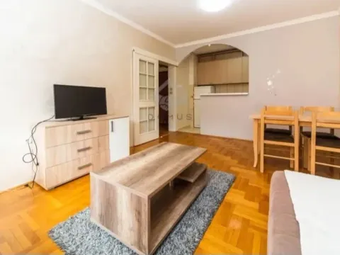 Izdavanje, jednosoban stan, 44m², Stari Aerodrom, Podgorica - image 7