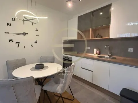 Izdavanje, stan, 42m², Bulevar Evrope, Novi Sad Sve Podlokacije - image 10