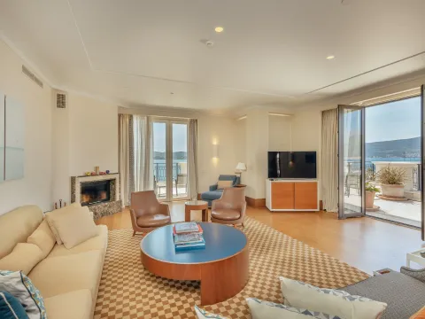 Sale, four bedroom apartment, 620m², Porto Montenegro, Tivat - image 2