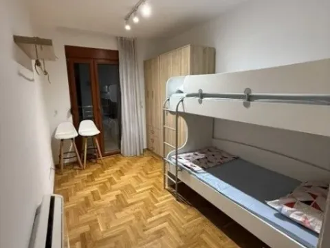 Rent, two bedroom apartment, 75m², Ljubović, Podgorica - image 11