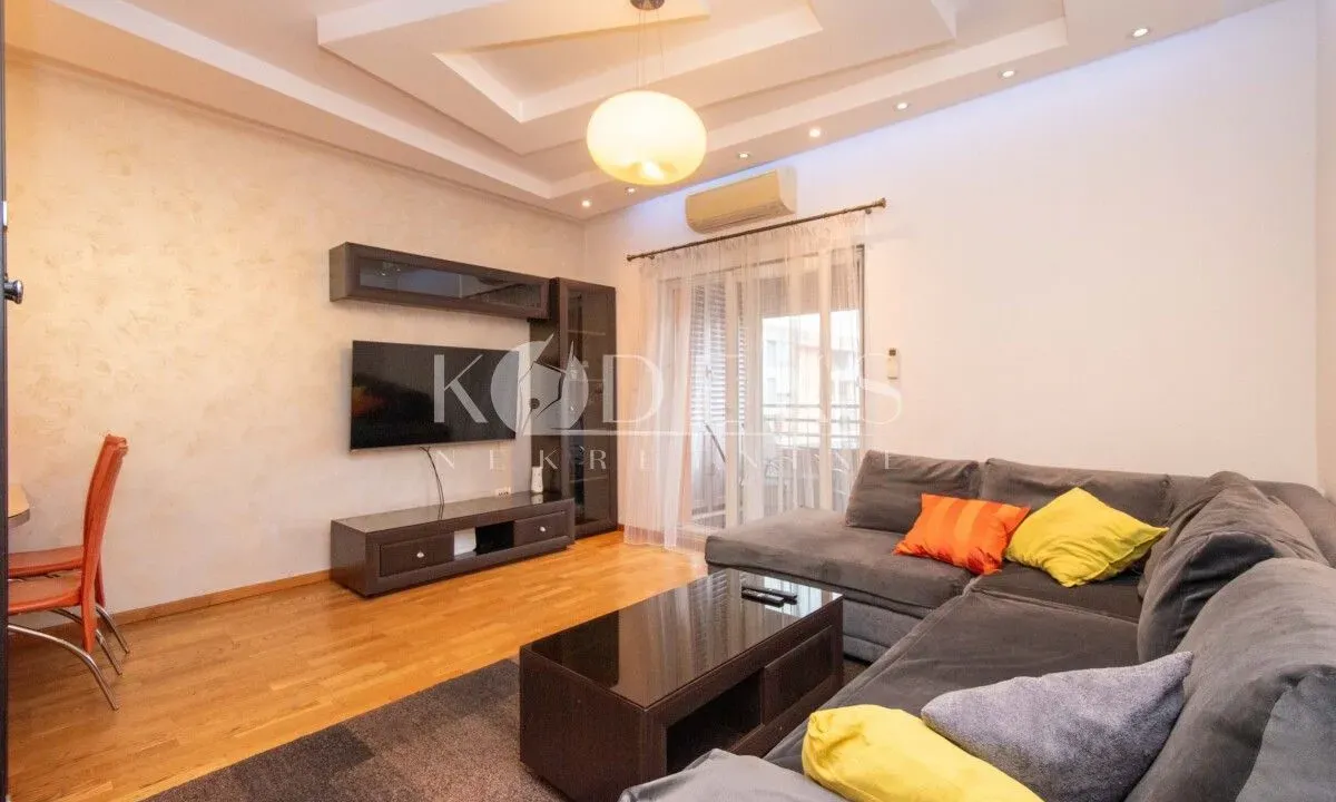 Izdavanje, dvosoban stan, 68m², City Kvart, Podgorica