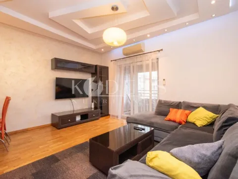 Izdavanje, dvosoban stan, 68m², City Kvart, Podgorica - image 1