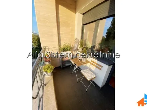 Rent, two bedroom apartment, 41m², Savski Venac, Beograd - image 15