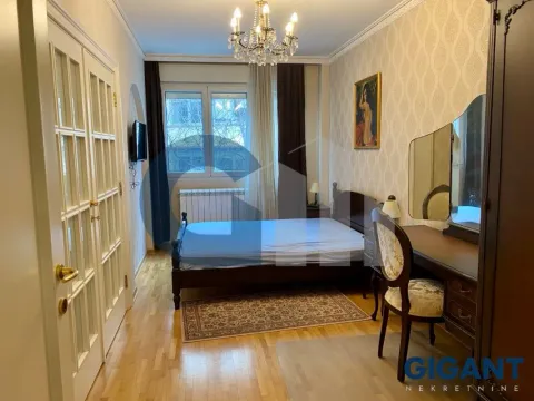 Rent, two bedroom apartment, 59m², Skadarlija, Beograd - image 6