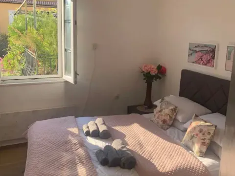 Sale, one bedroom apartment, 48m², Stari Grad, Budva - image 8