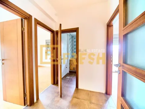 Izdavanje, poslovni prostor, 85m², Krivi Most, Podgorica - image 8