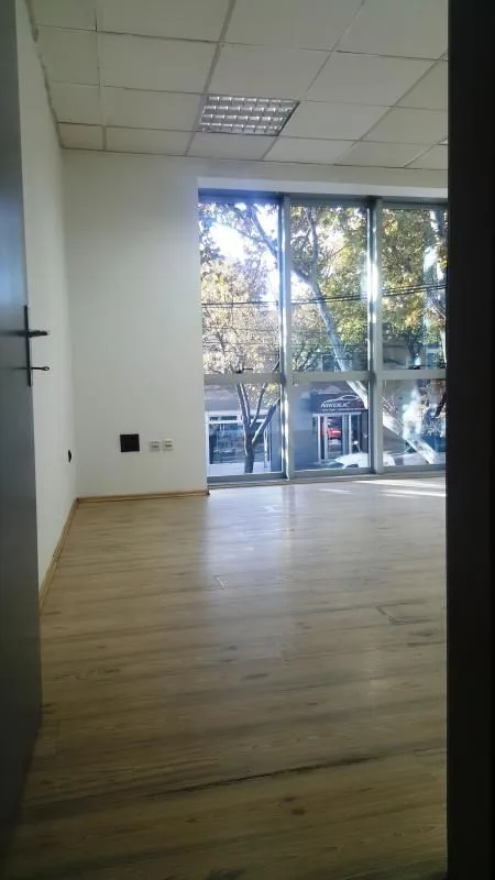 Rent, office space, 150m², Centar, Niš