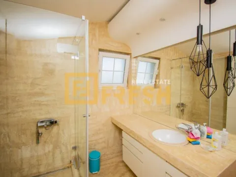 Izdavanje, kuća, 320m², Gornja Gorica, Podgorica - image 27