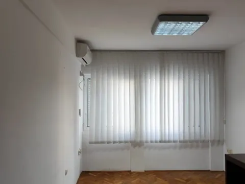 Izdavanje, stan, 33m², Centar, Podgorica - image 9