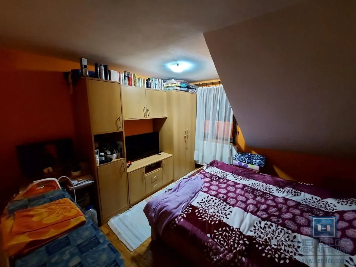 Prodaja, trosoban stan, 77m², Pijaca, Jagodina