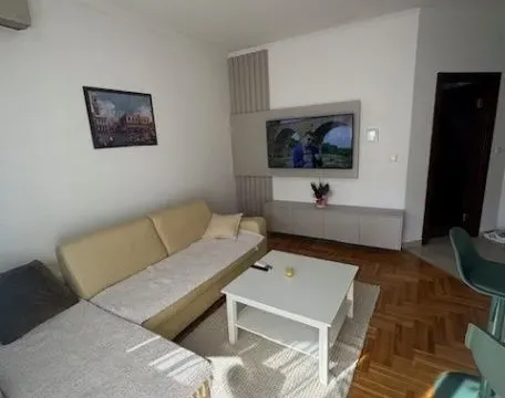 Izdavanje, jednosoban stan, 50m², Budva, Crna Gora - image 6