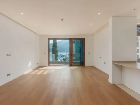 Prodaja, trosoban stan, 156m², Portonovi, Herceg Novi - image 4