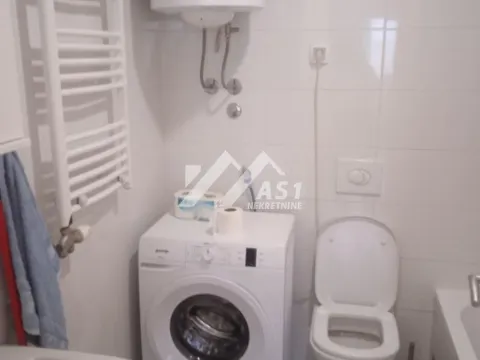 Rent, one bedroom apartment, 38m², Rotkvarija, Novi Sad Sve Podlokacije - image 4