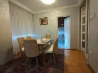 Izdavanje, trosoban stan, 102m², Južni Bulevar, Vračar Sve Podlokacije - image 2