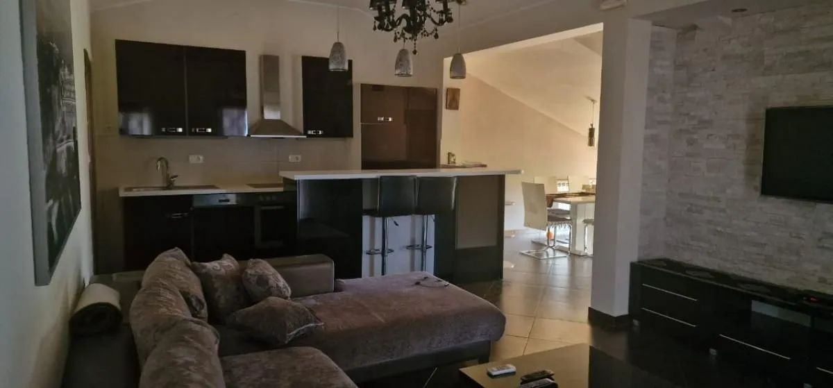 Rent, apartment, 120m², Kotor, Crna Gora