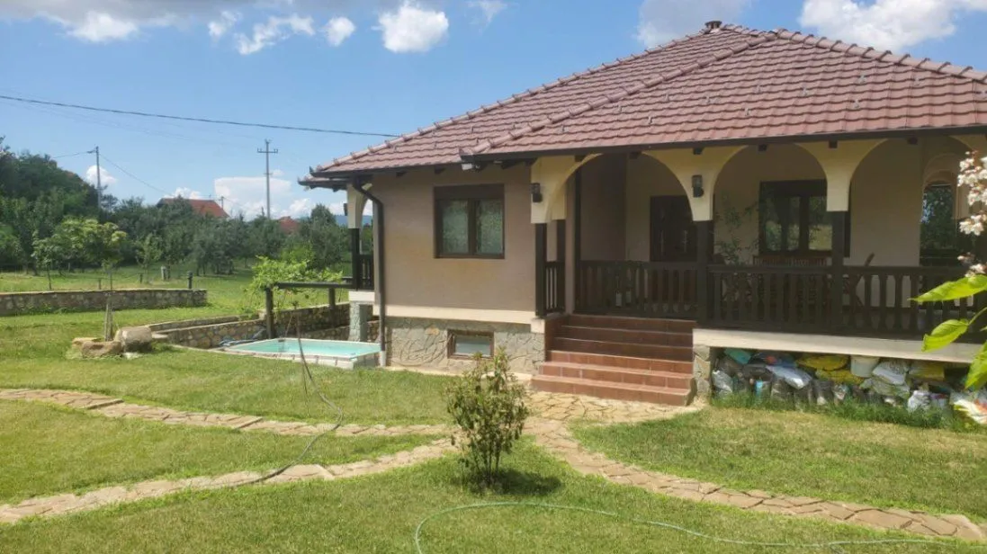 Prodaja, kuća, 250m², Žbevac, Bujanovac