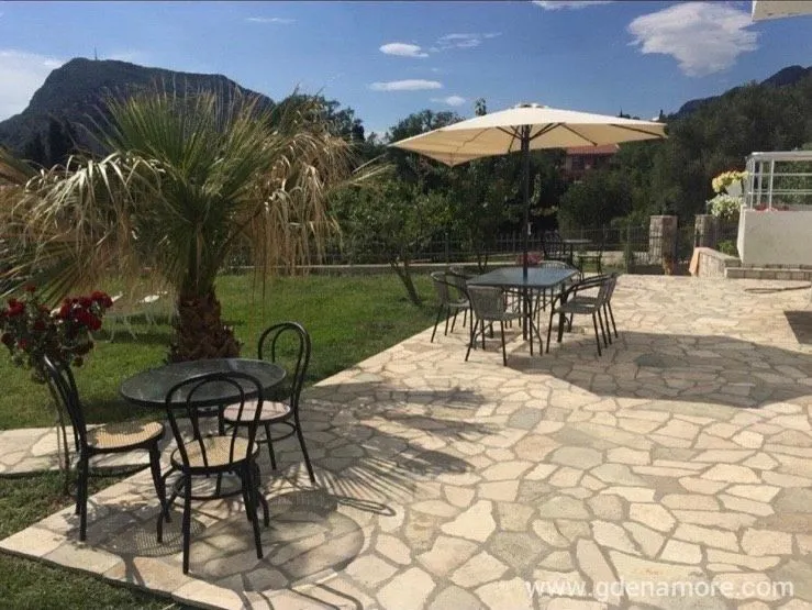 Sale, house, 194m², Sutomore, Bar