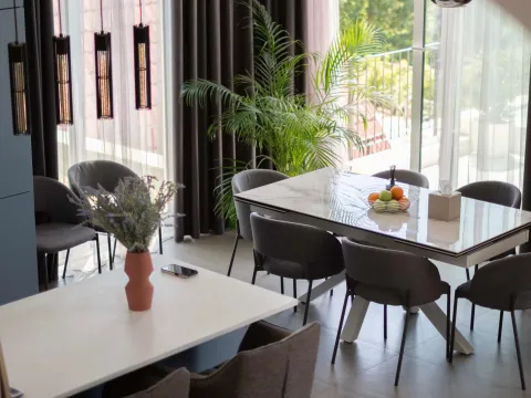Rent, house, 320m², Podi, Herceg Novi - image 3