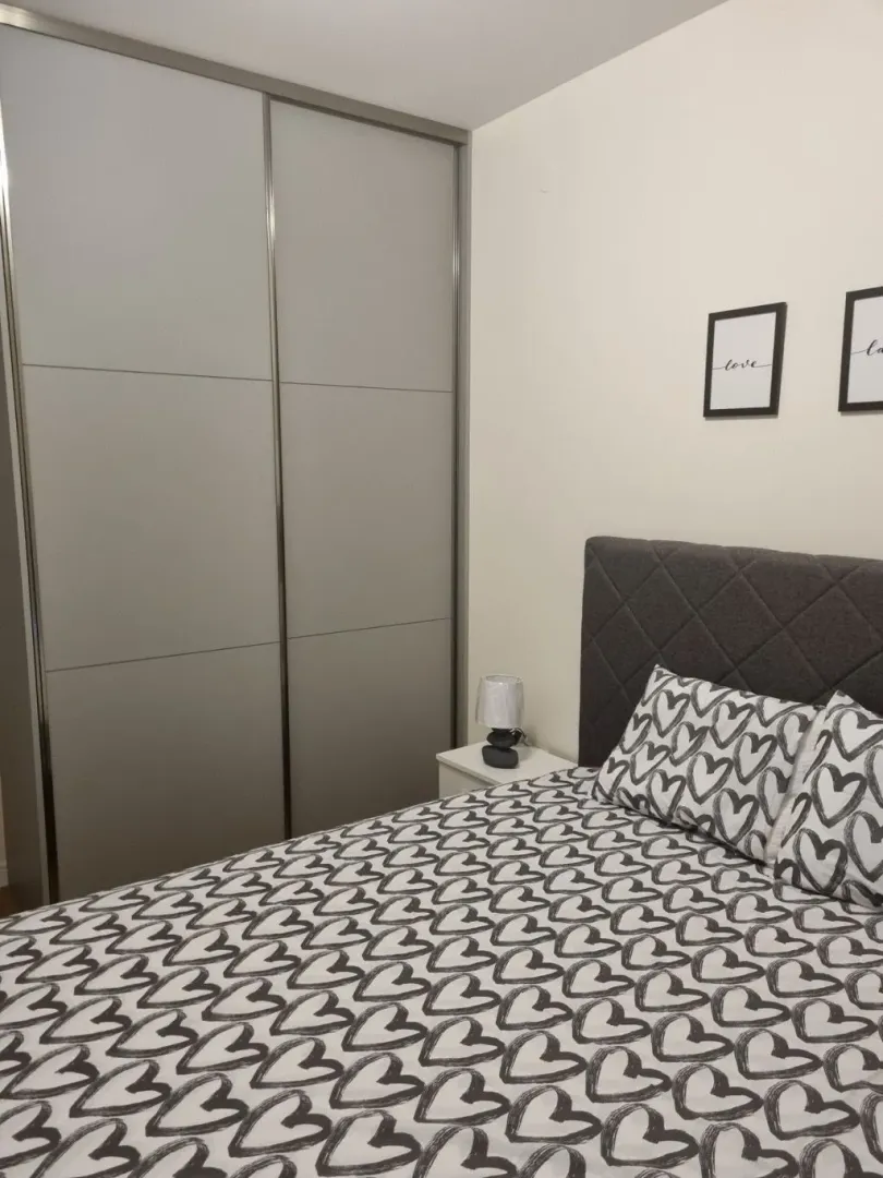 Izdavanje, jednosoban stan, 49m², Central Point, Podgorica